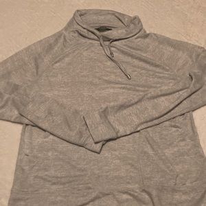 Grey sweatshirt with pockets
